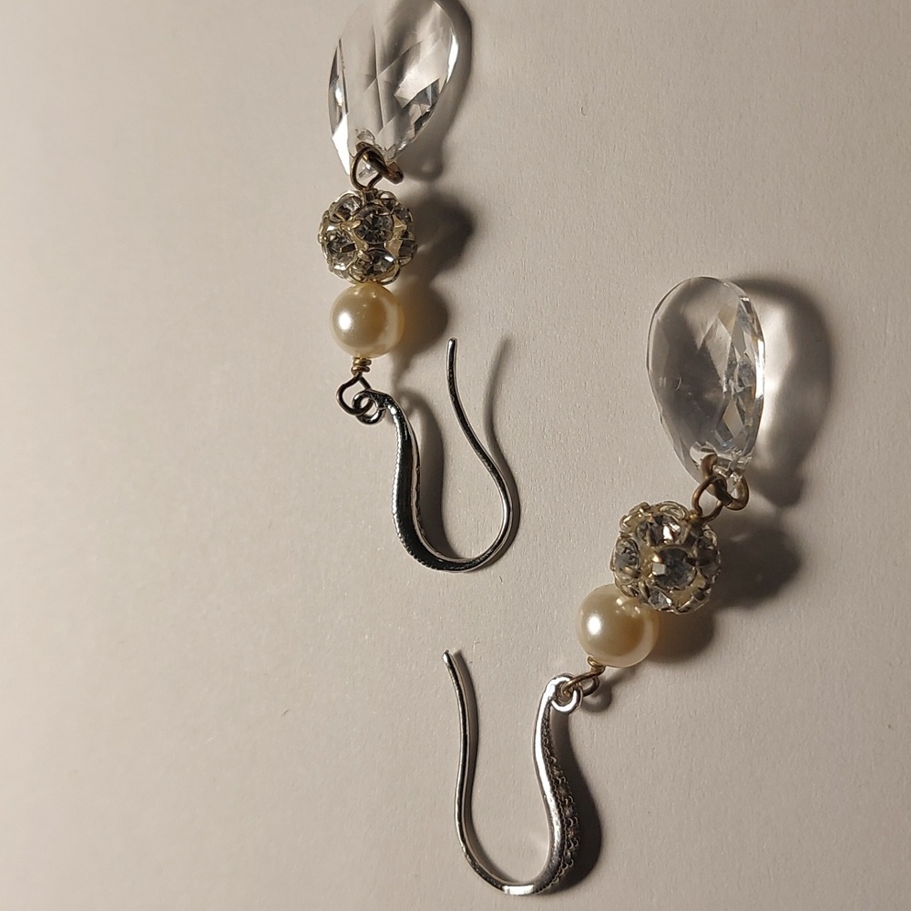 Earrings White Pearl